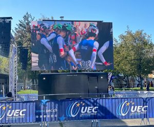 Ecran géant retransmission Tour de France par Disco Prod